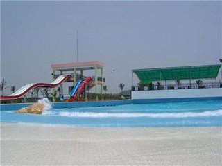 水上樂(lè)園造浪設(shè)備